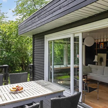 3 Bedroom Beautiful In 別荘 *