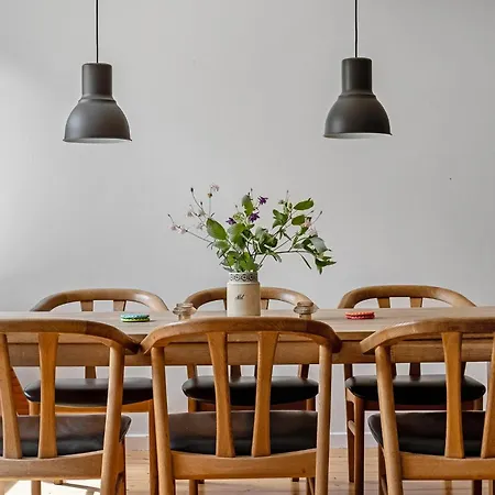 3 Bedroom Beautiful In 別荘 *